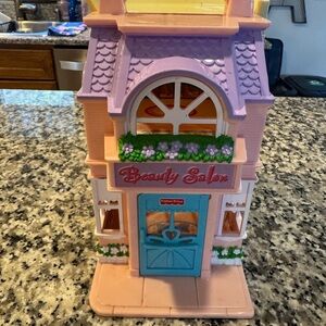 Fisher-Price Beauty Salon Playset loving family sweet streets